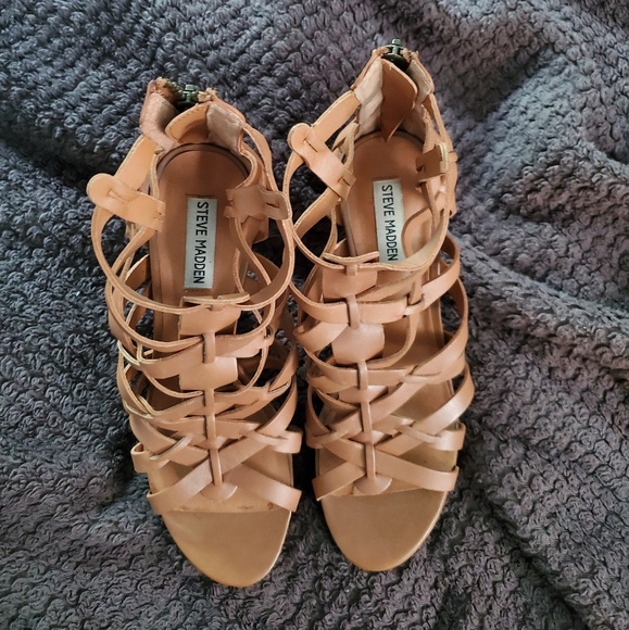 Steve Madden Heel - Picture 2 of 6